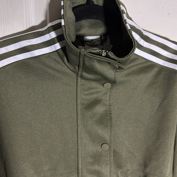 Adidas Women’s Parley TrackTop | Size Large green jacket Retail $100 - Picture 2 of 10